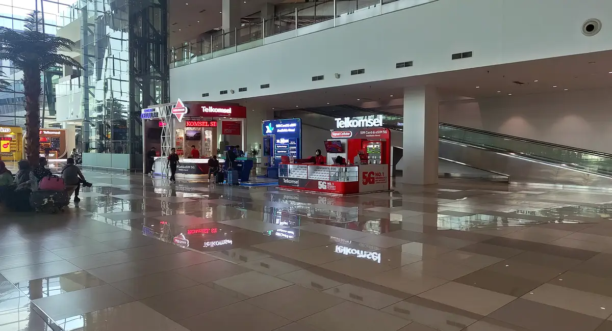 Tourist SIM counters on Terminal 3 of Soekarno-Hatta airport.